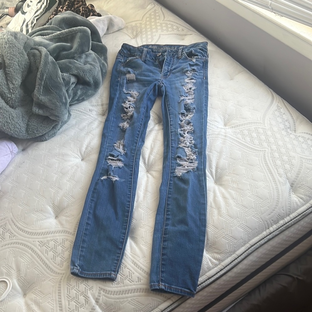 American eagle ripped jeans